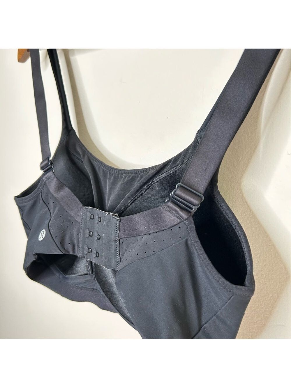Lululemon Run Times Bra Black 32E High Support - Picture 3 of 6